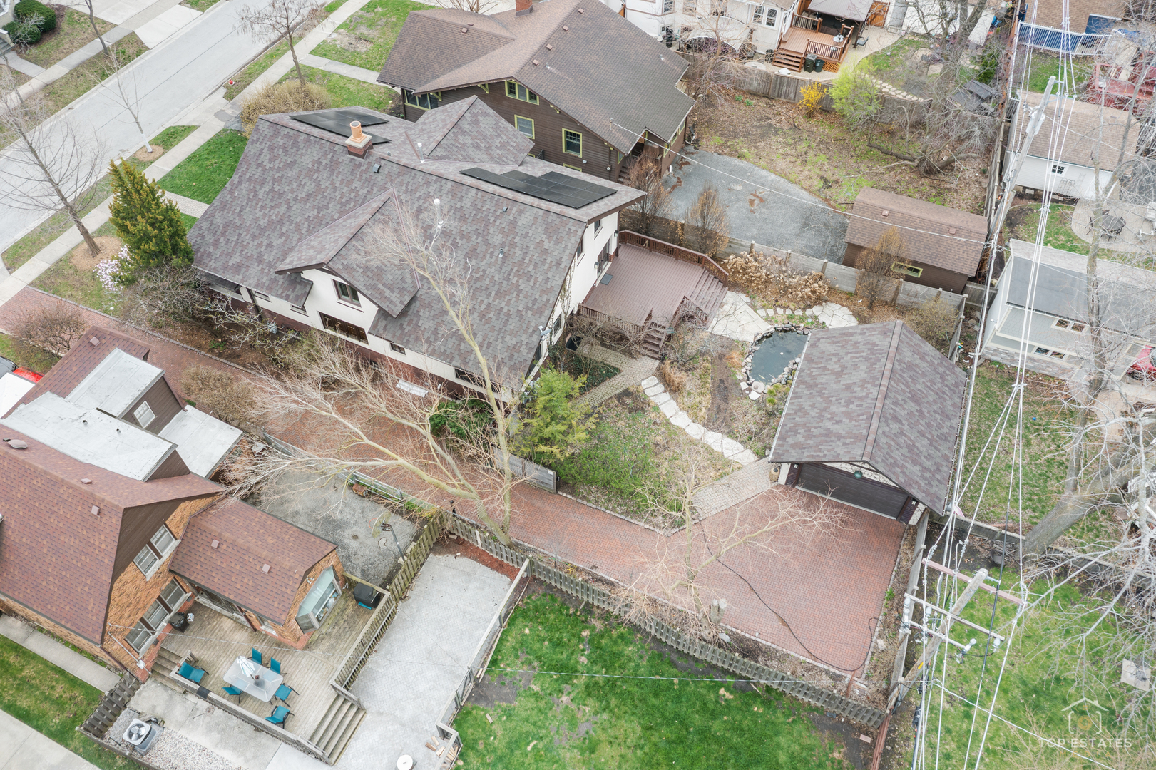 82 Lawton Road, Riverside, IL 60546