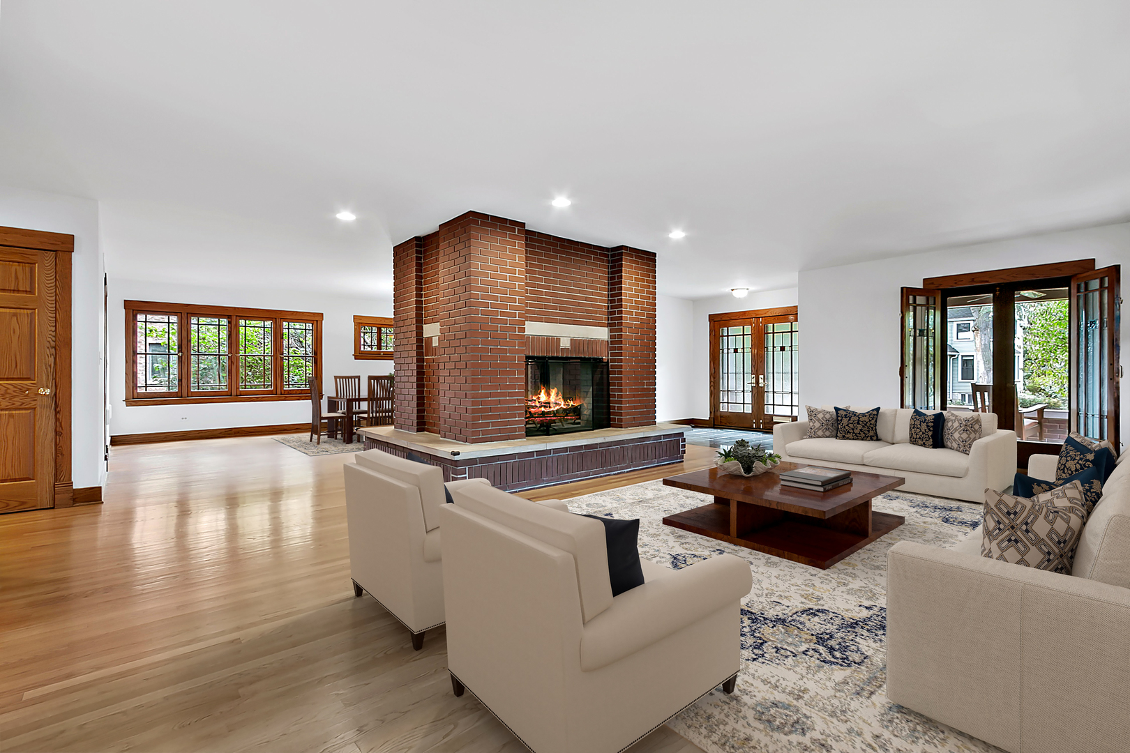 82 Lawton Road, Riverside, IL 60546