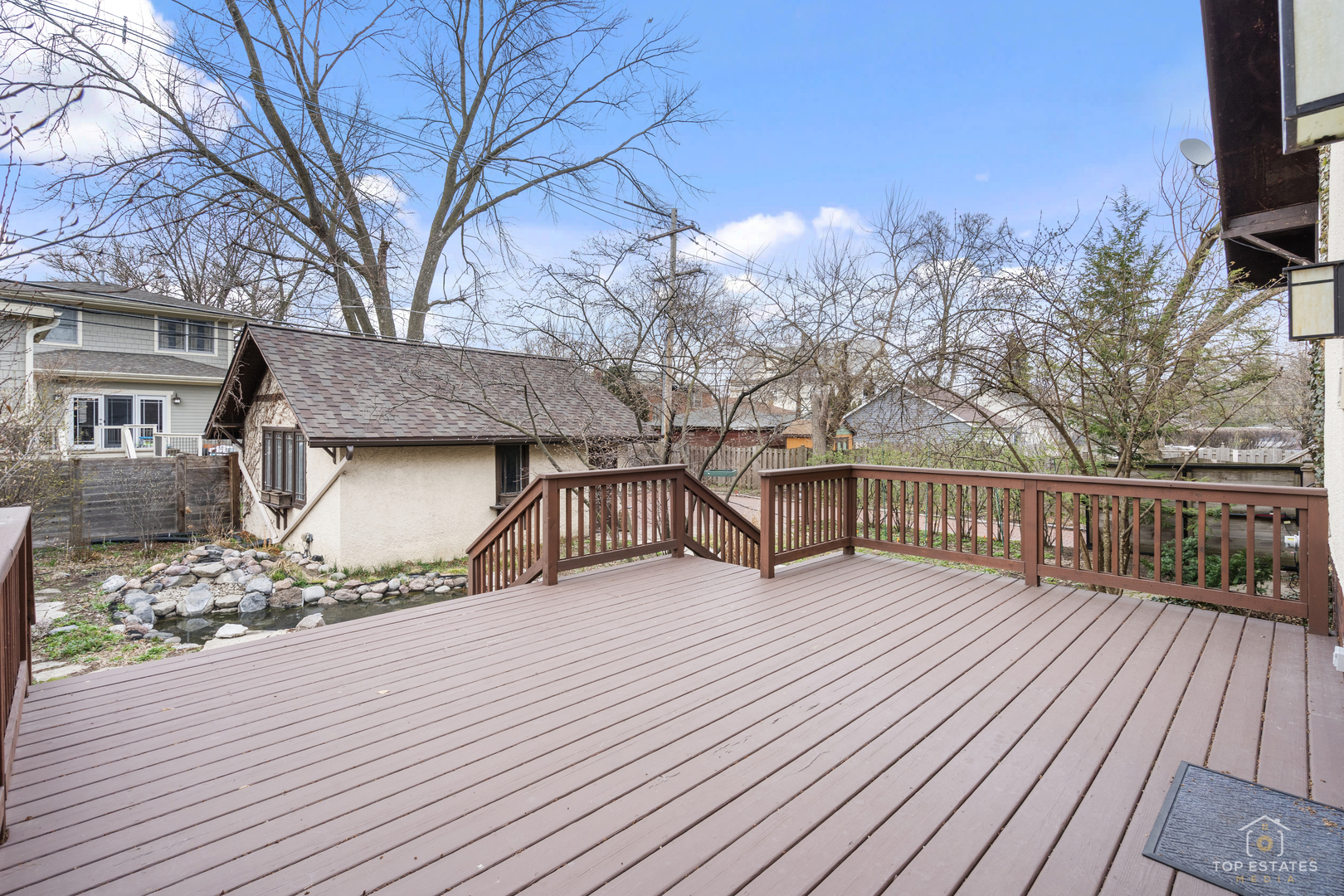 82 Lawton Road, Riverside, IL 60546