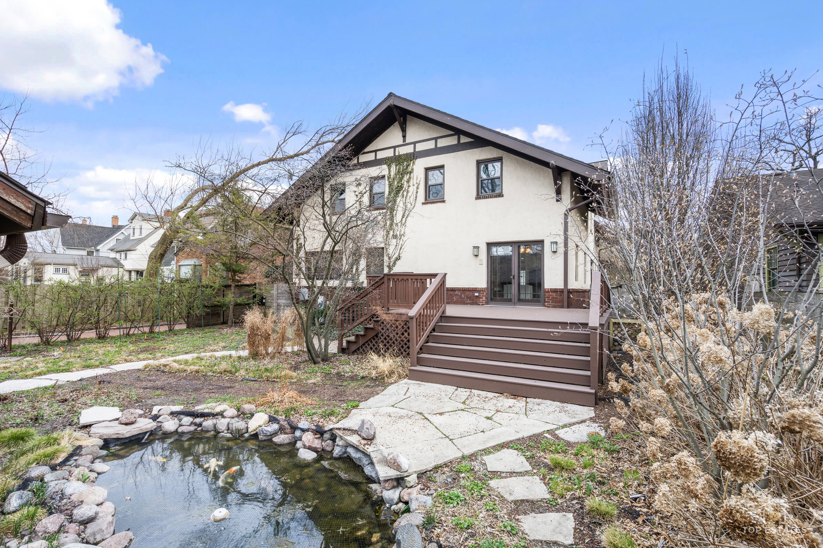 82 Lawton Road, Riverside, IL 60546