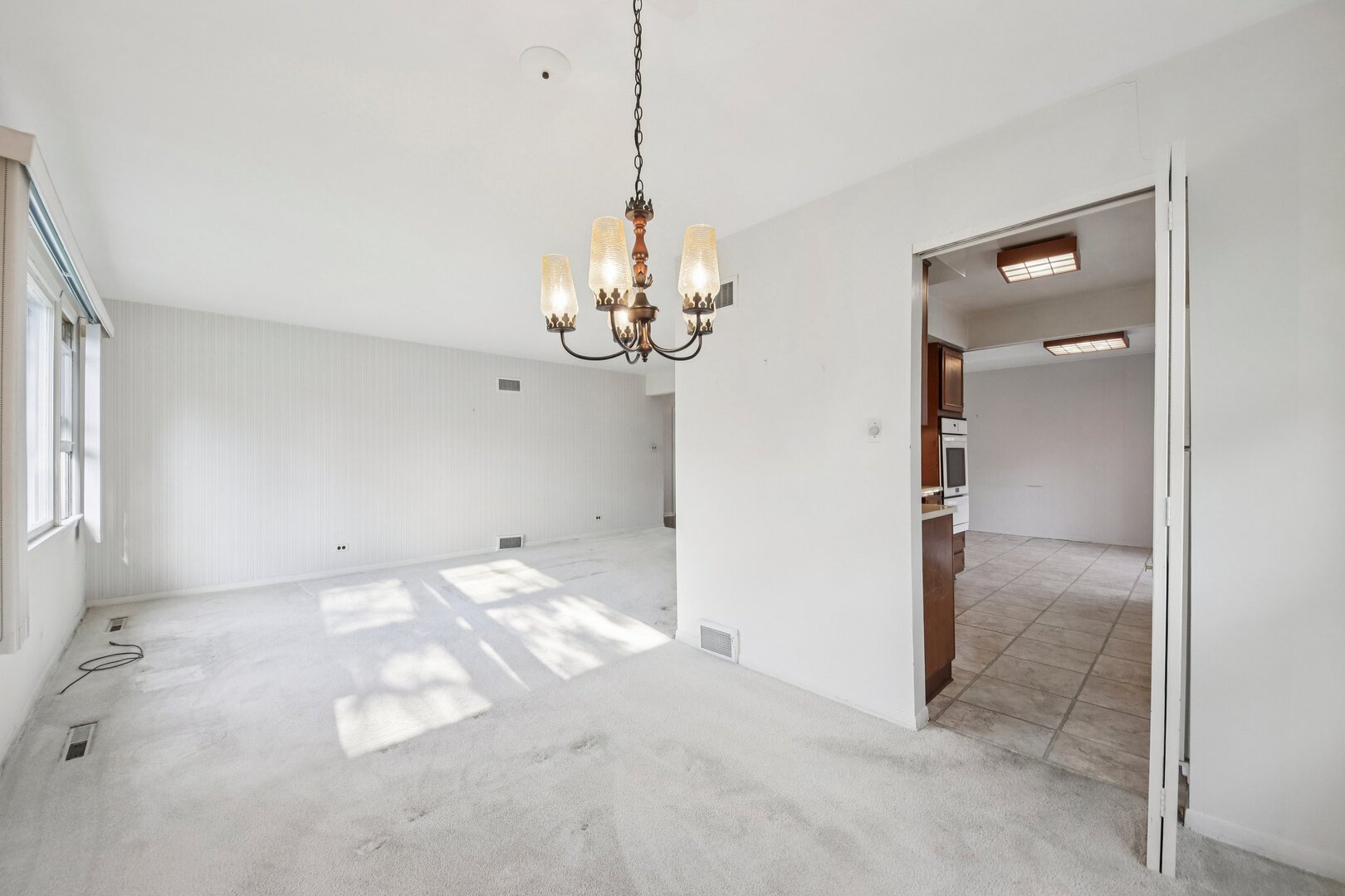 817 Belair Drive, Darien, IL 60561