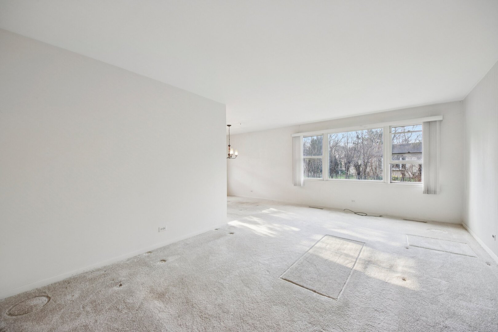 817 Belair Drive, Darien, IL 60561