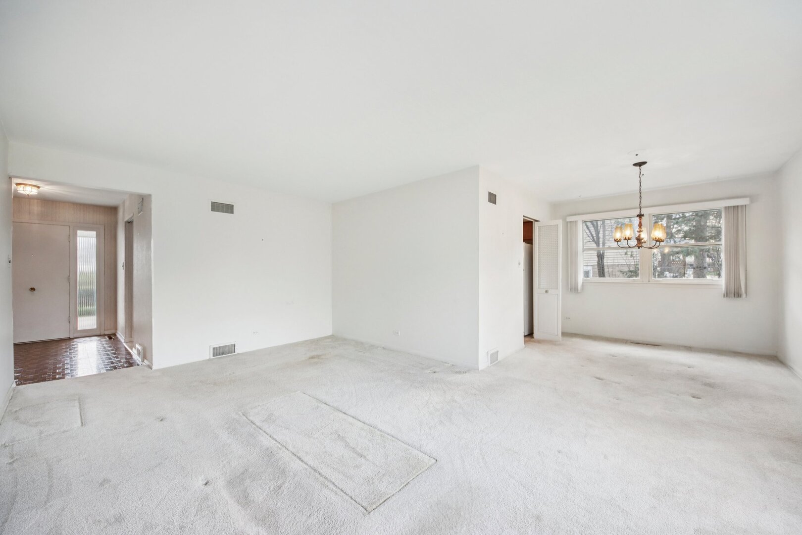 817 Belair Drive, Darien, IL 60561