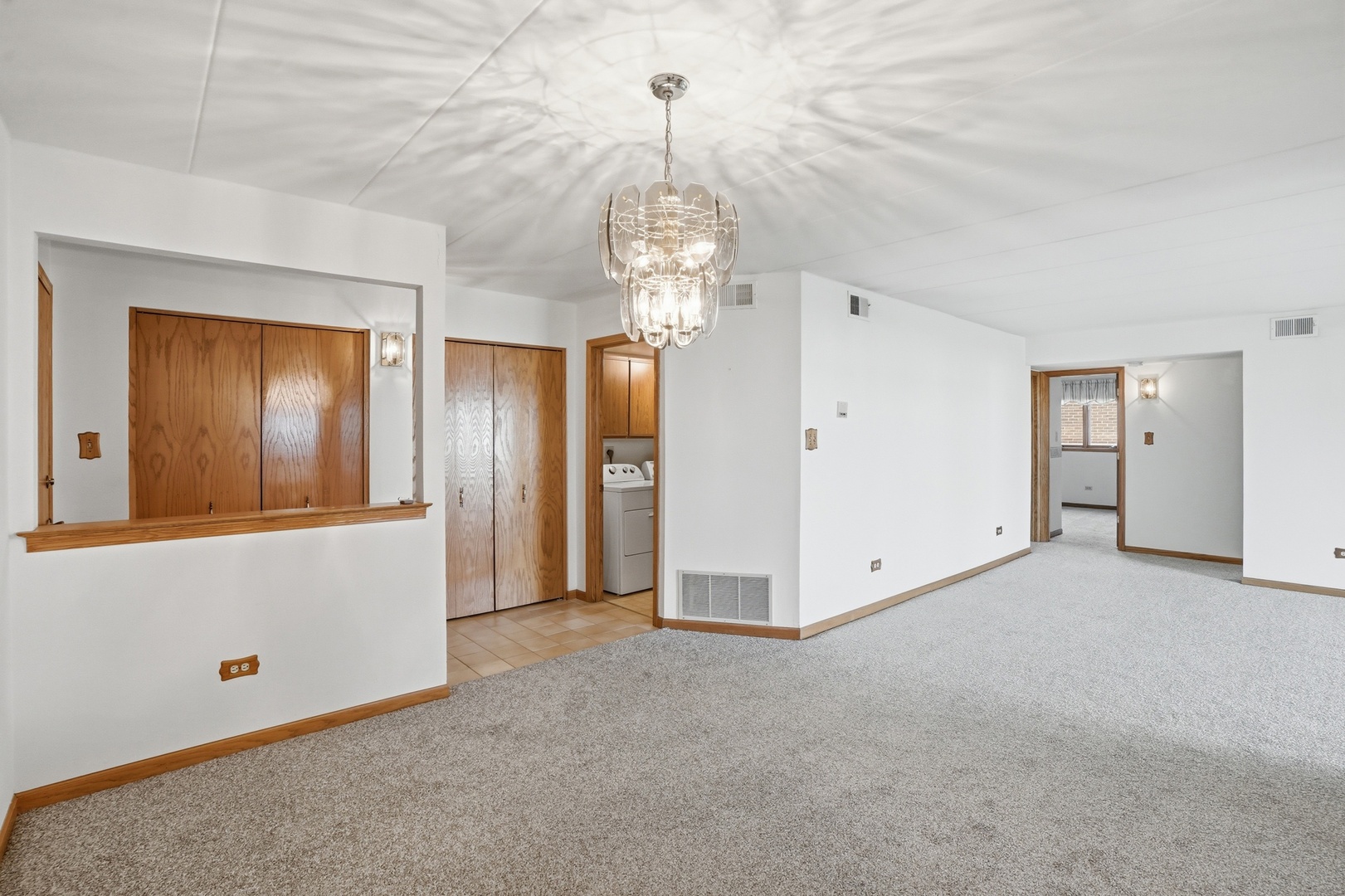 11042 S Theresa Circle #1C, Palos Hills, IL 60465