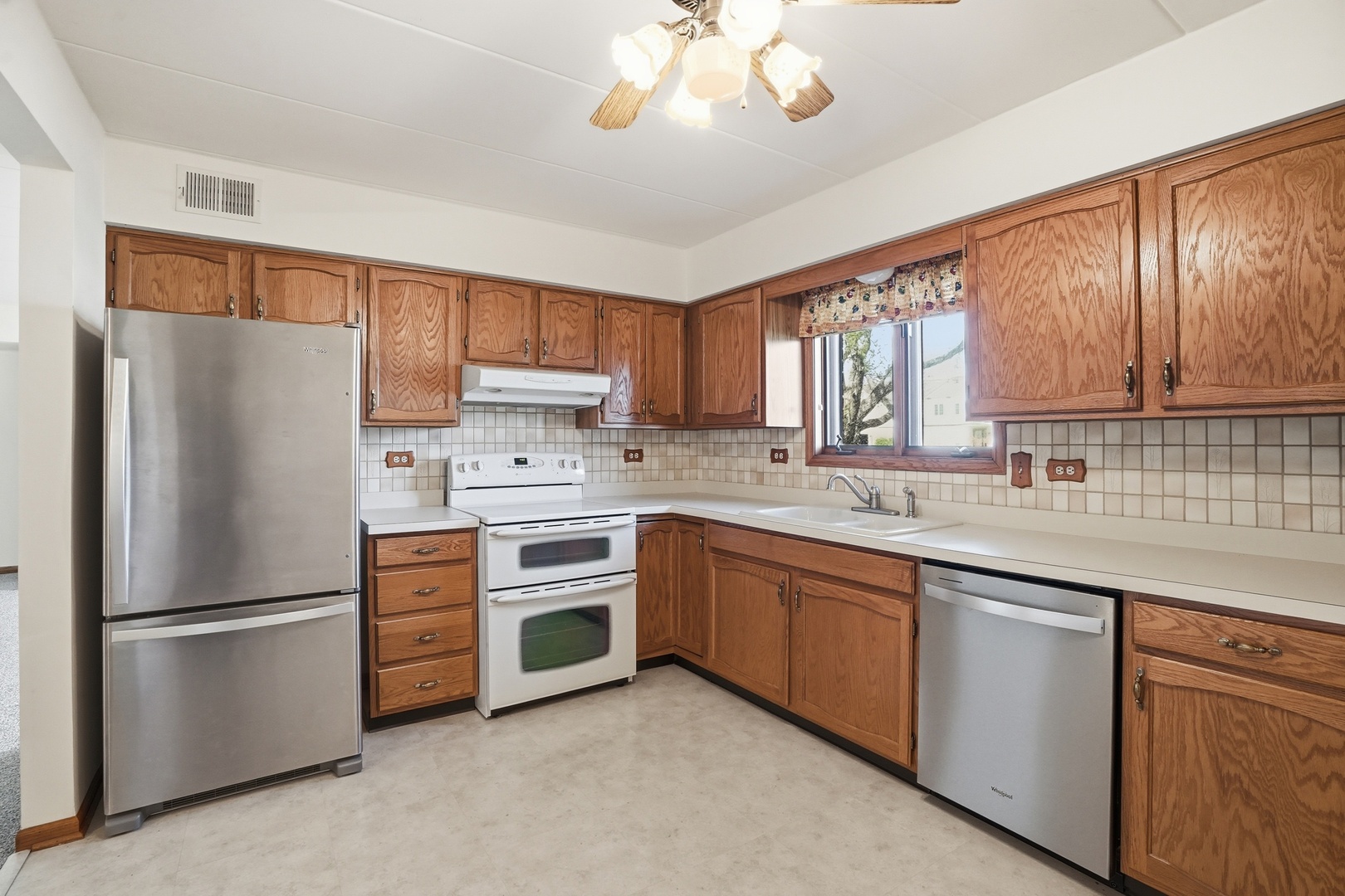 11042 S Theresa Circle #1C, Palos Hills, IL 60465