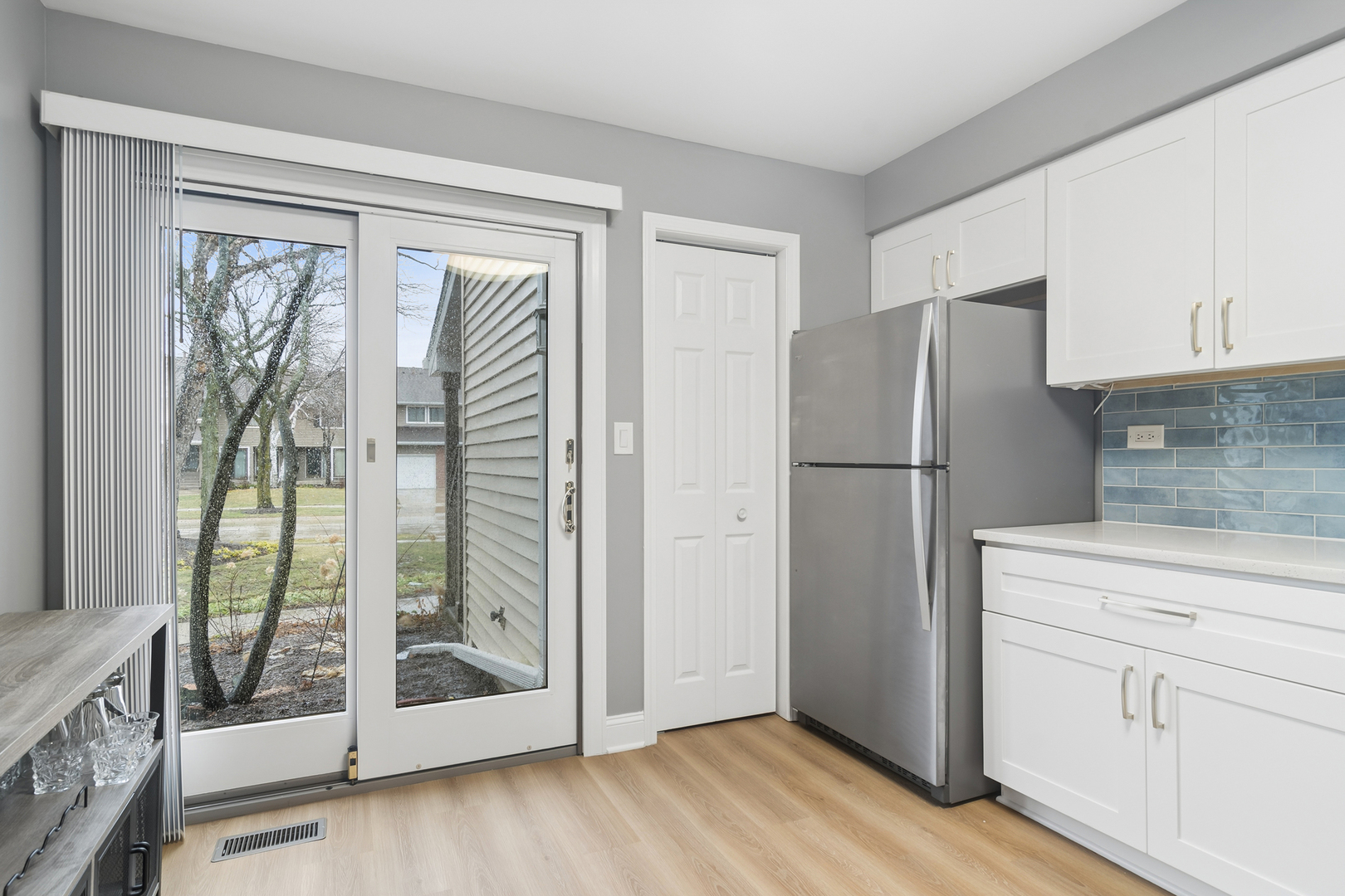 927 Hidden Lake Drive #0, Buffalo Grove, IL 60089