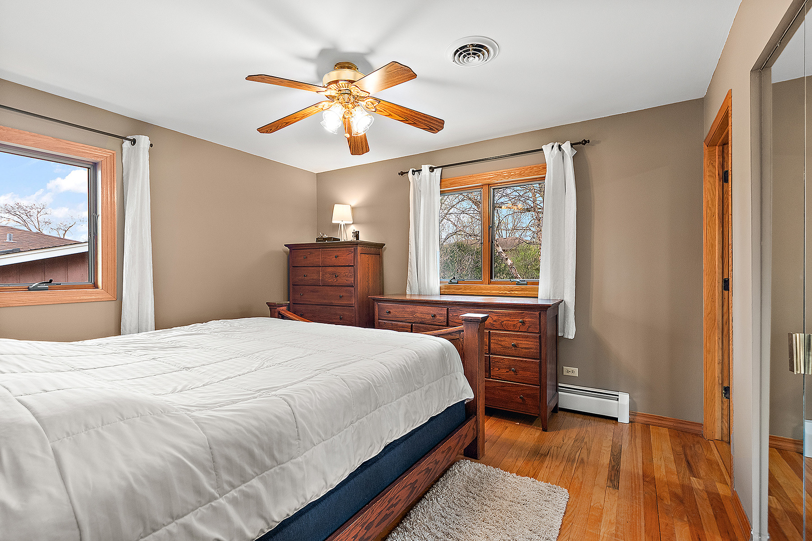 15120 Spruce Lane, Oak Forest, IL 60452