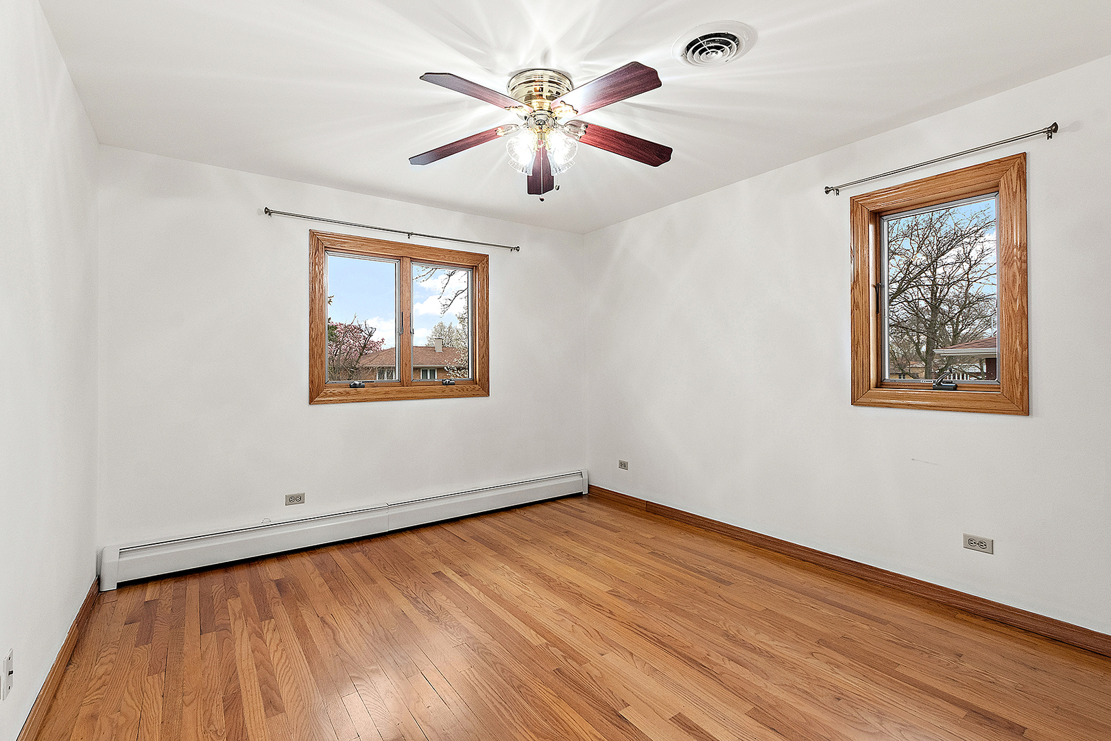 15120 Spruce Lane, Oak Forest, IL 60452