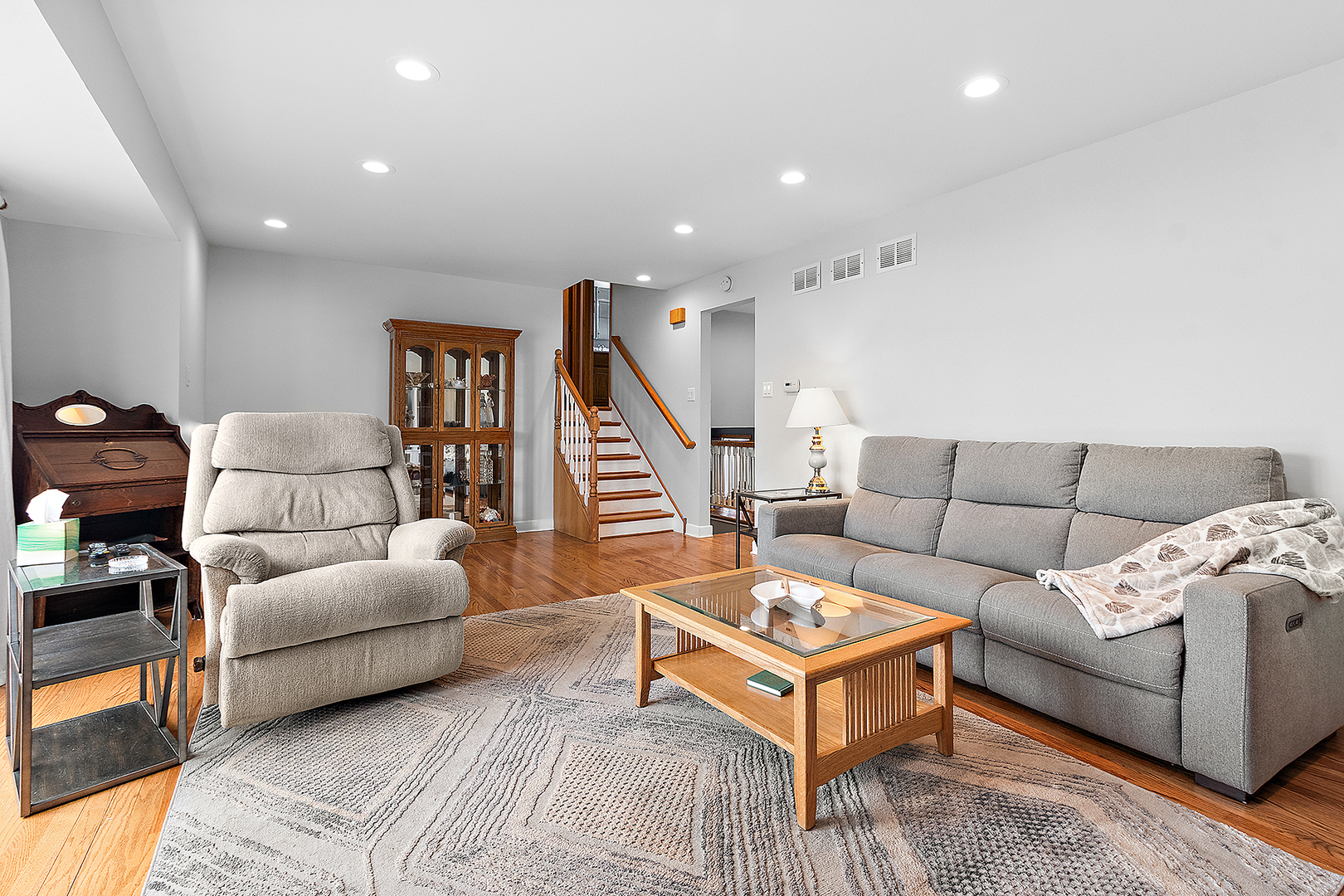 15120 Spruce Lane, Oak Forest, IL 60452