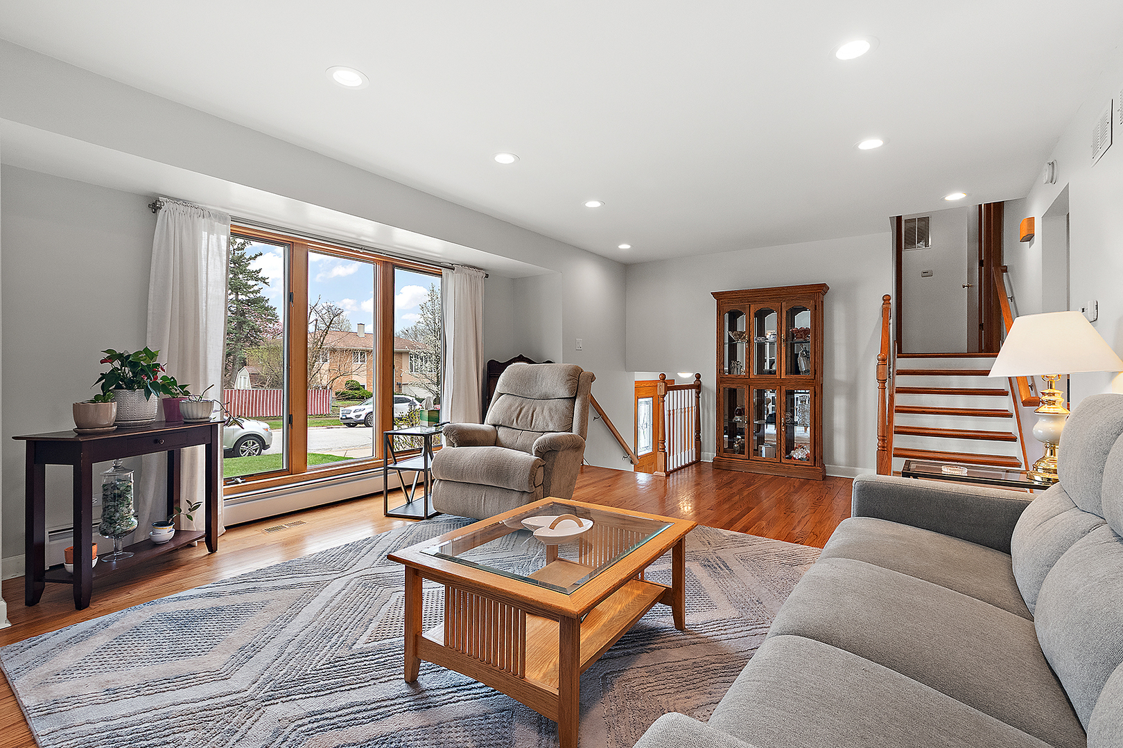 15120 Spruce Lane, Oak Forest, IL 60452