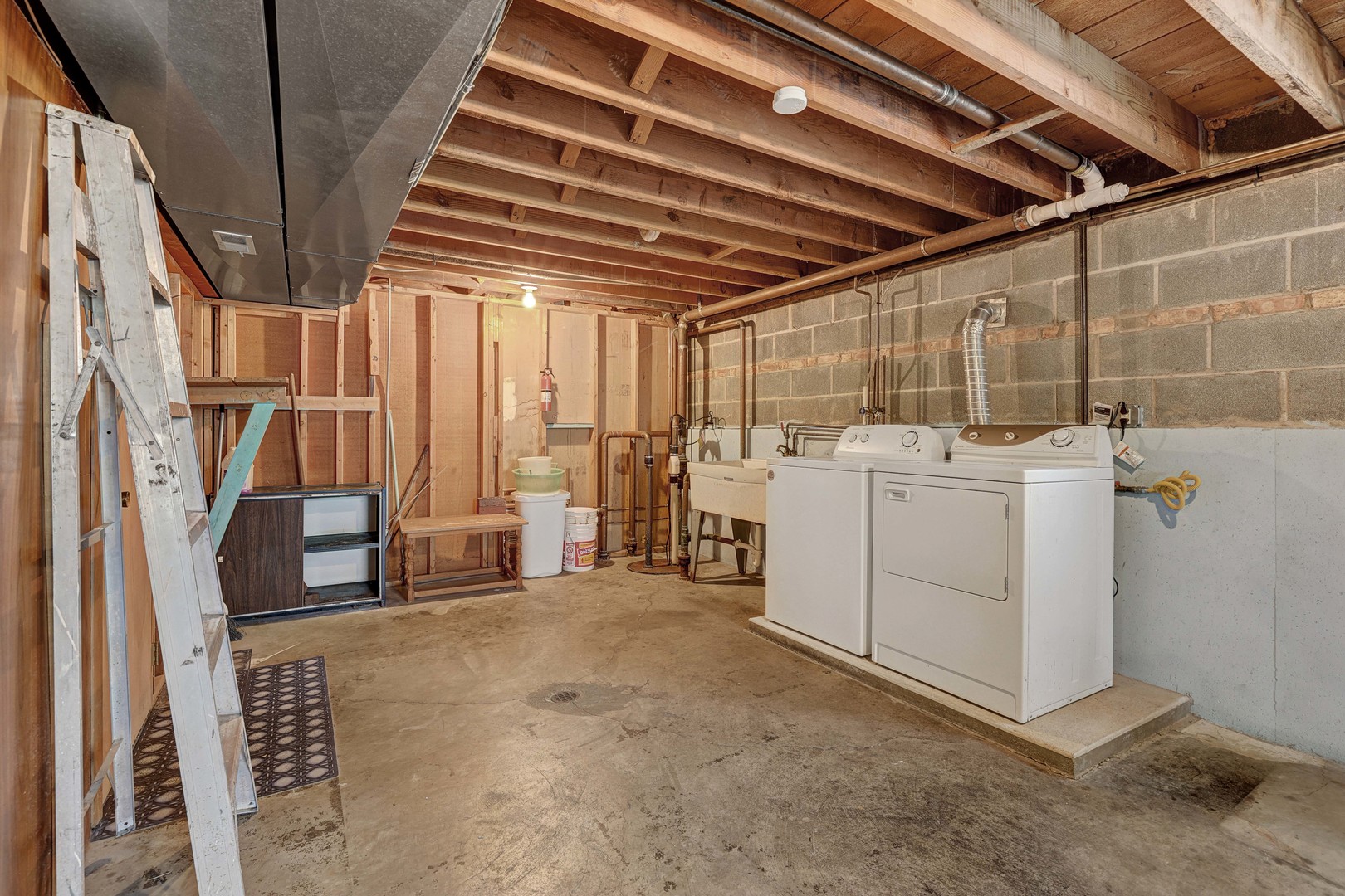 8506 N Greenwood Avenue, Niles, IL 60714