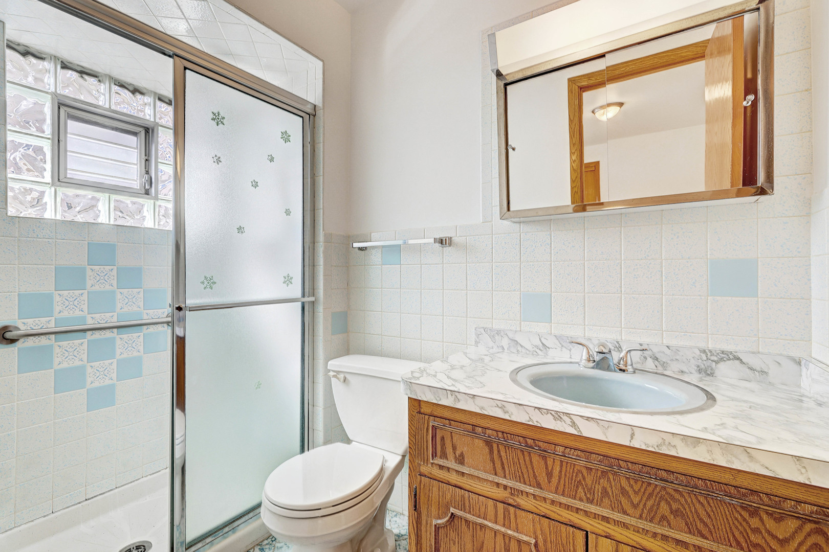 8506 N Greenwood Avenue, Niles, IL 60714