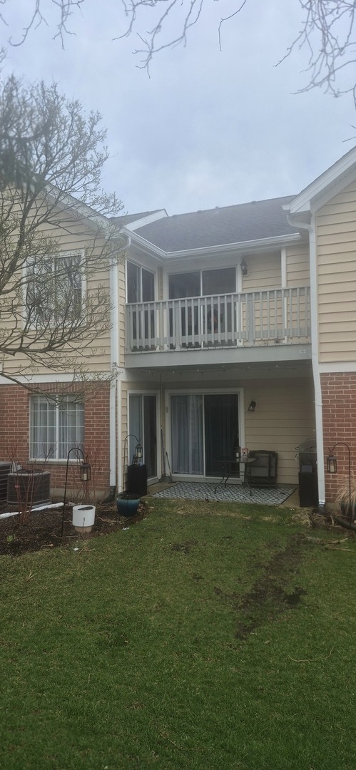 2904 Heatherwood Drive #4, Schaumburg, IL 60194