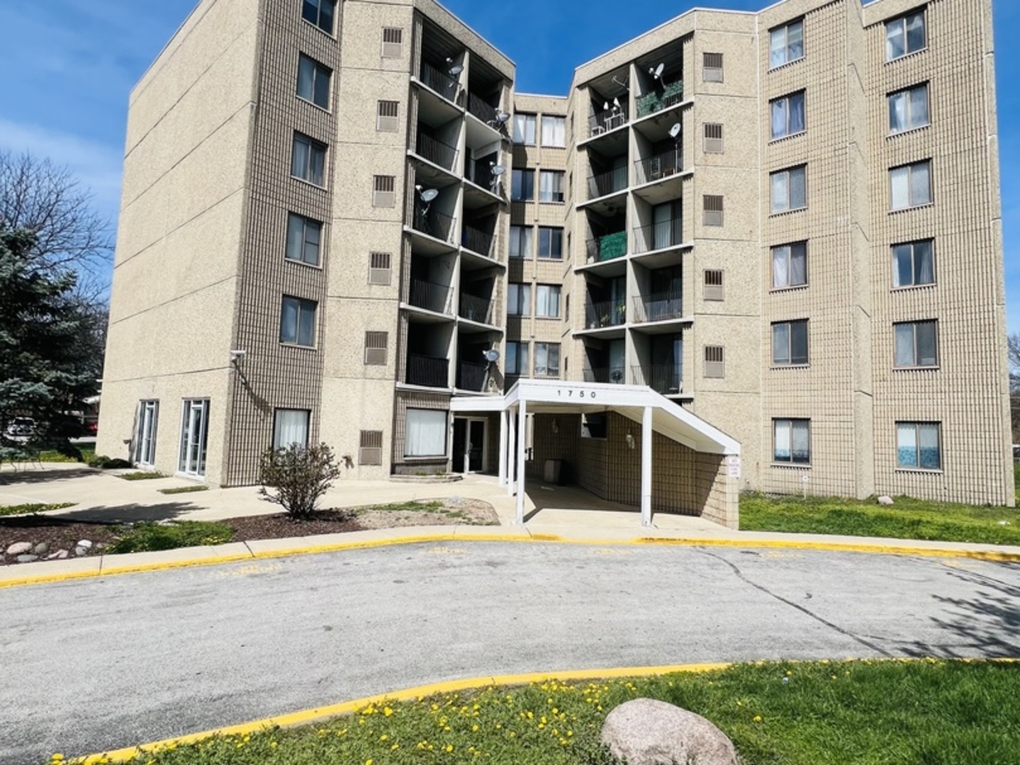 1750 N Marywood Avenue #513, Aurora, IL 60505