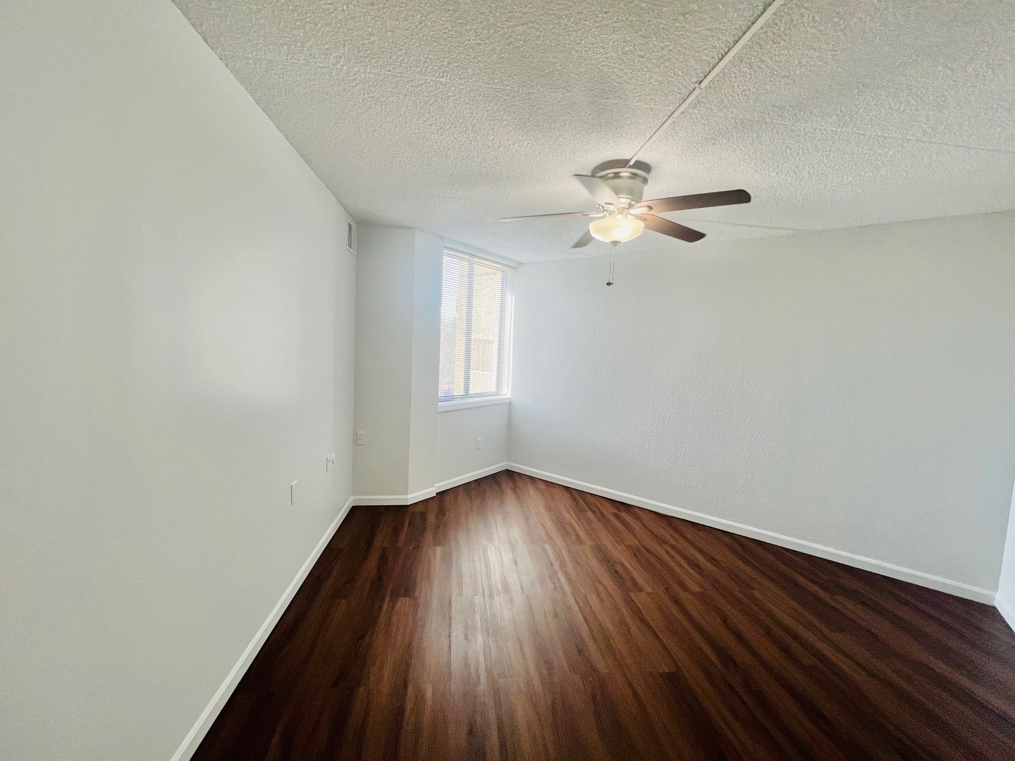 1750 N Marywood Avenue #513, Aurora, IL 60505