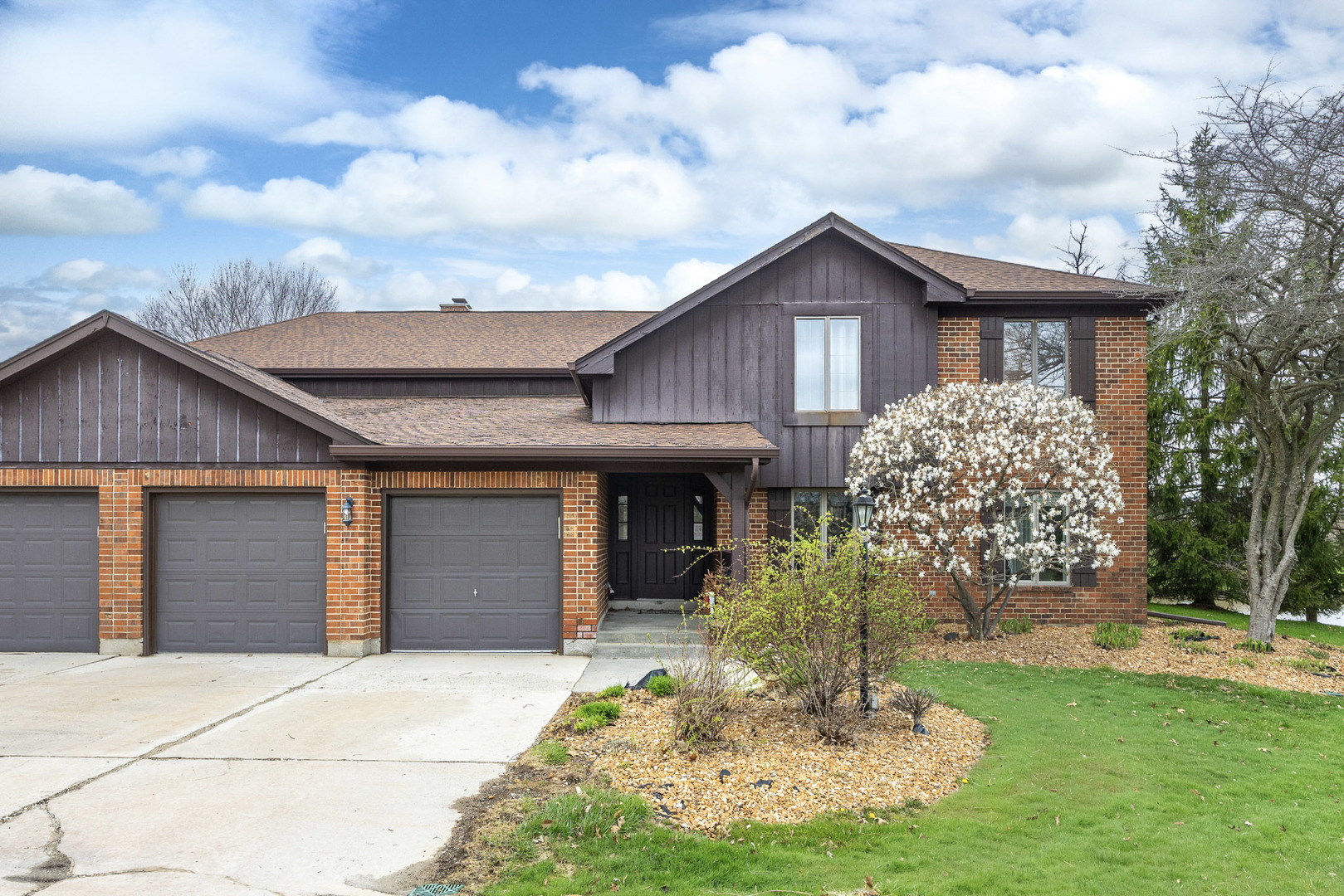 90 Golf View Lane #A, Frankfort, IL 60423