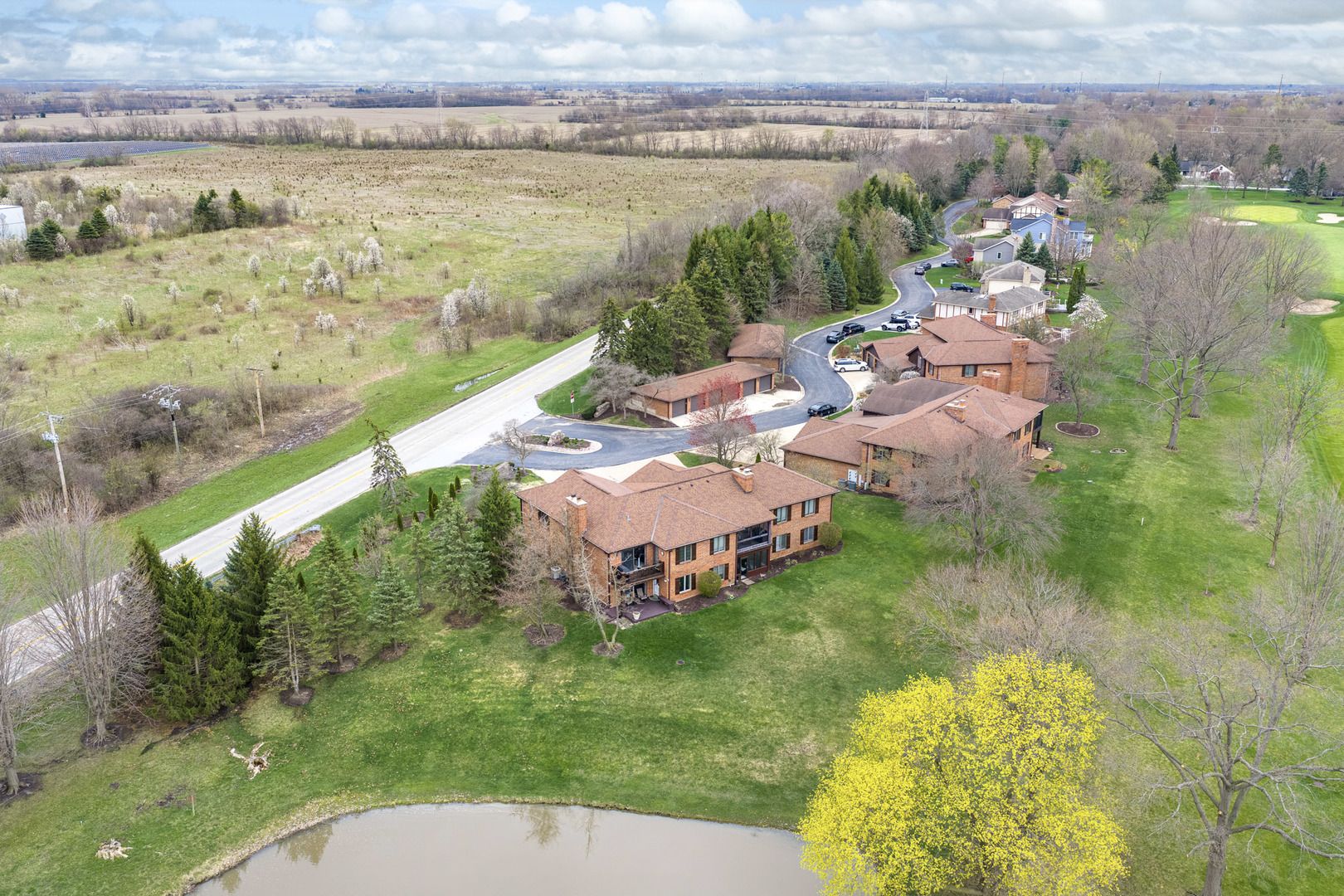 90 Golf View Lane #A, Frankfort, IL 60423