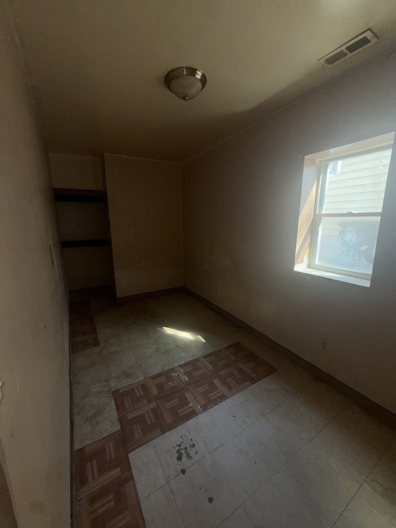 7340 S Maryland Avenue, Chicago, IL 60619