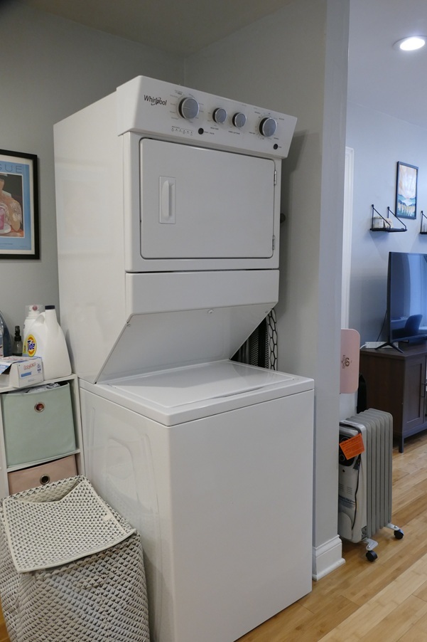 834 N Mozart Street #1F, Chicago, IL 60622