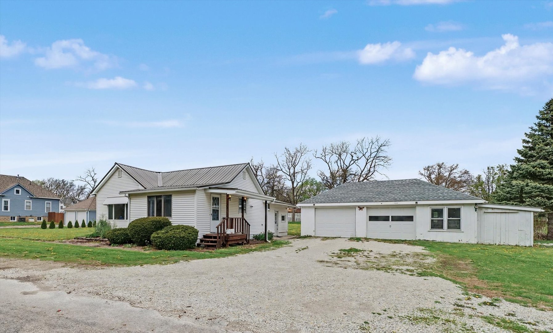 21 E Linn Street, Piper City, IL 60959