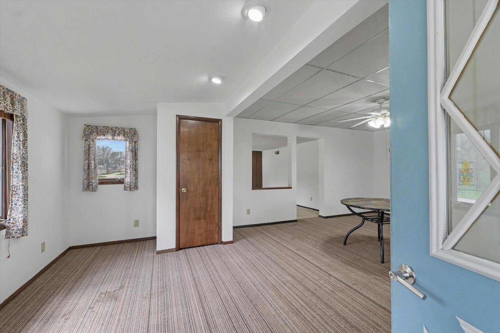 21 E Linn Street, Piper City, IL 60959