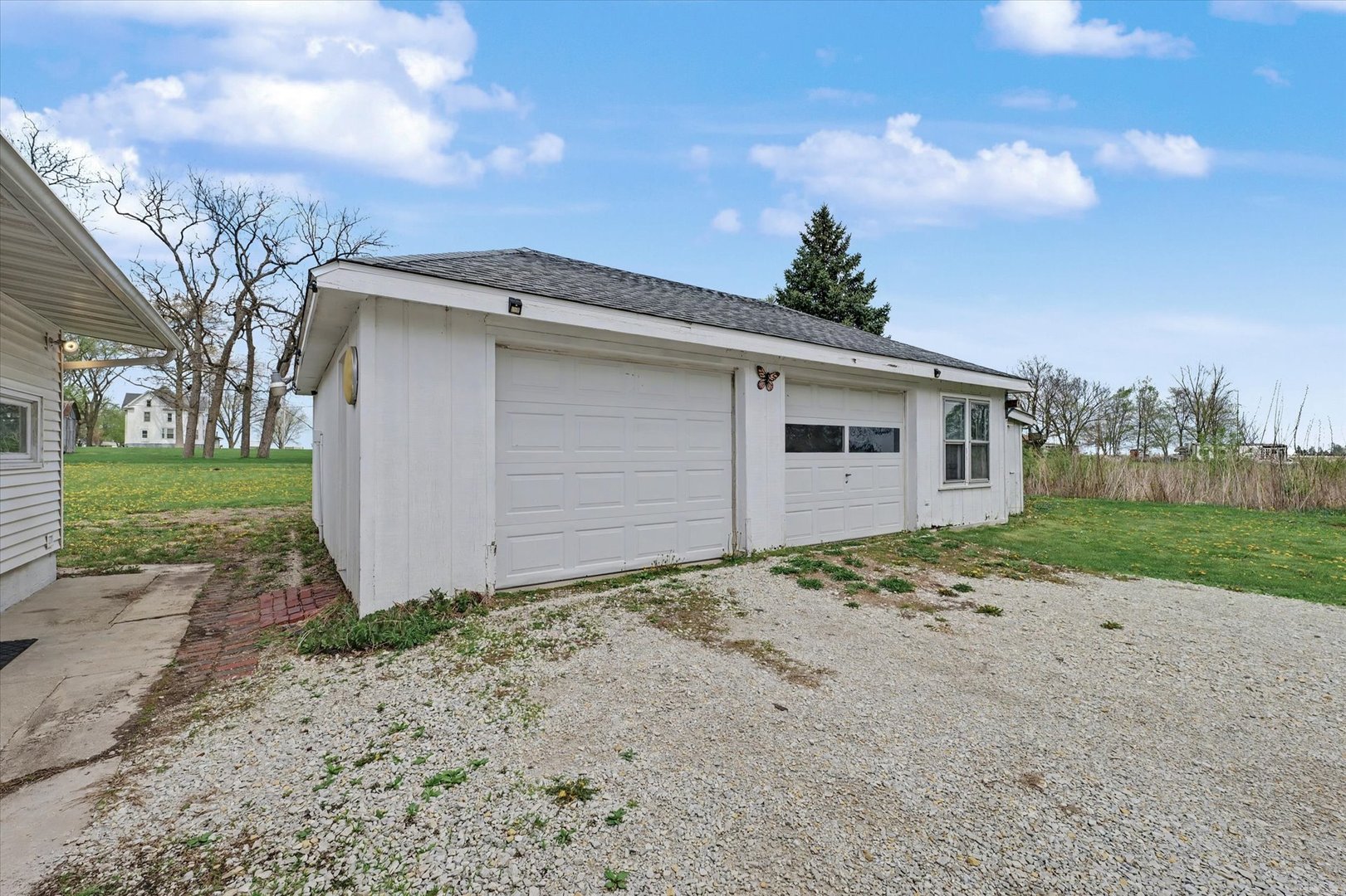 21 E Linn Street, Piper City, IL 60959