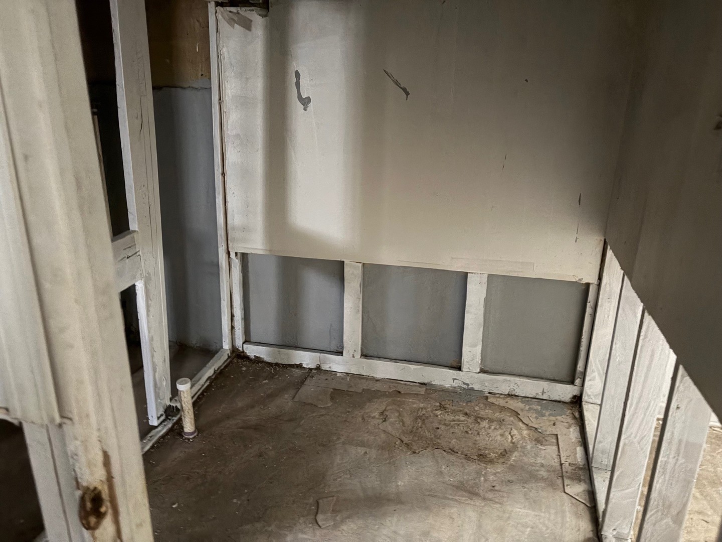 15129 LEXINGTON Avenue, Harvey, IL 60426