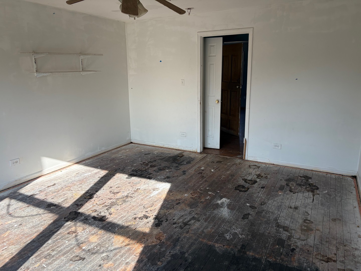 15129 LEXINGTON Avenue, Harvey, IL 60426