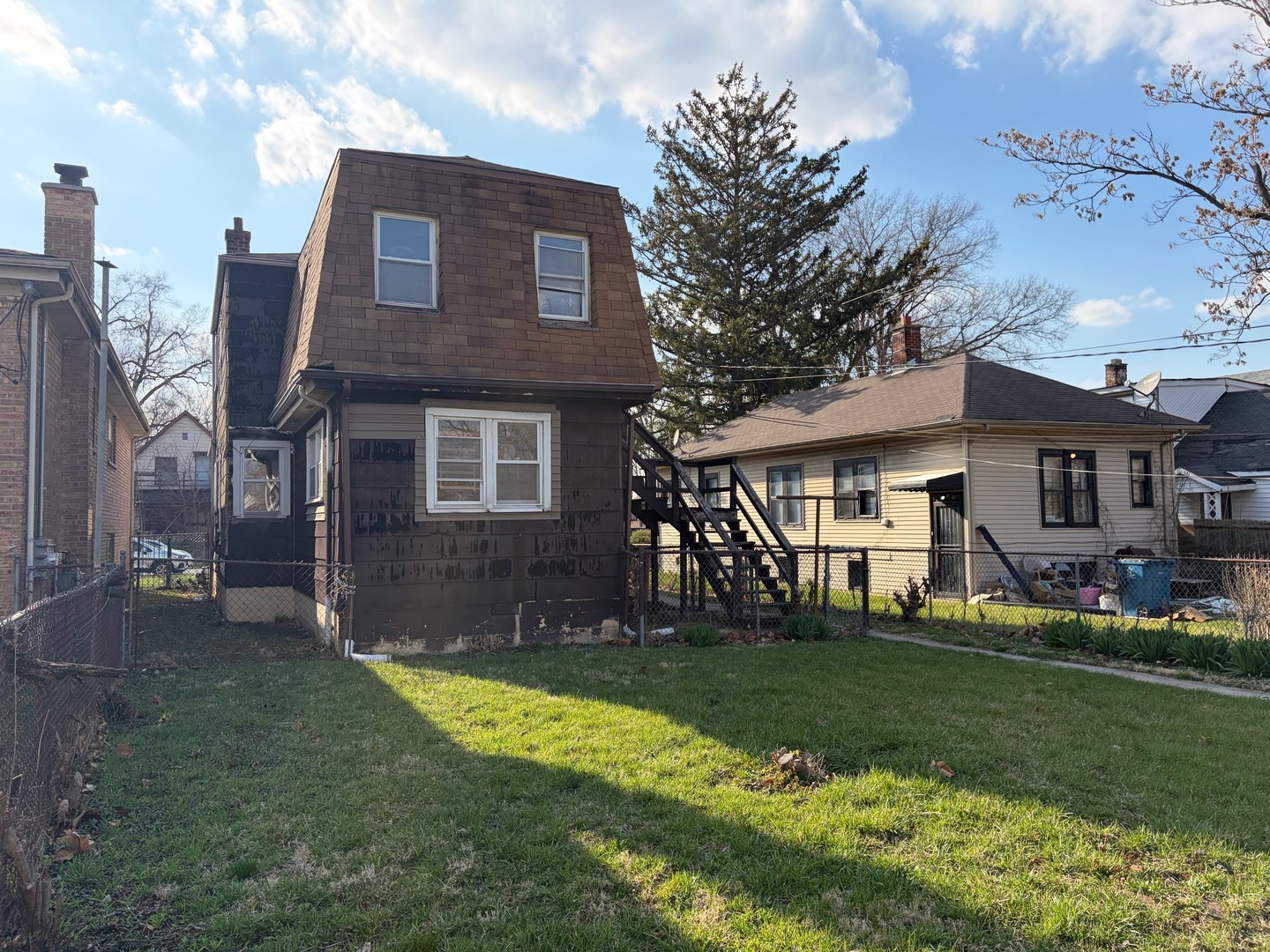 15129 LEXINGTON Avenue, Harvey, IL 60426