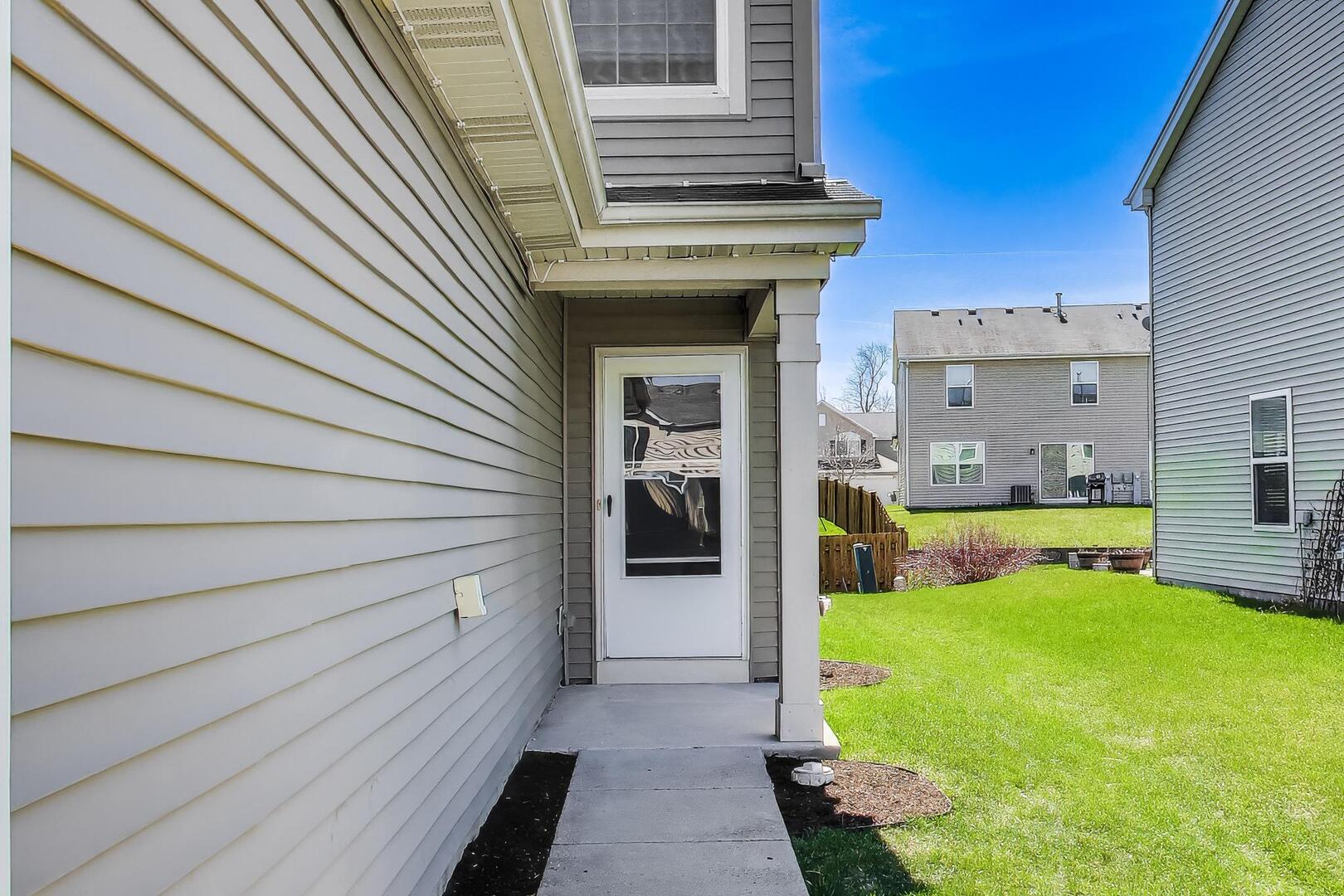 2631 Carlisle Lane, Hampshire, IL 60140