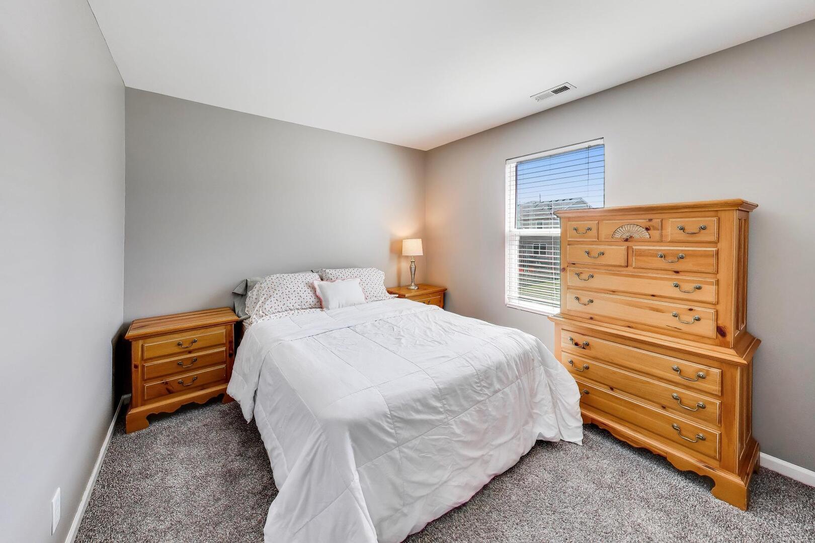 2631 Carlisle Lane, Hampshire, IL 60140