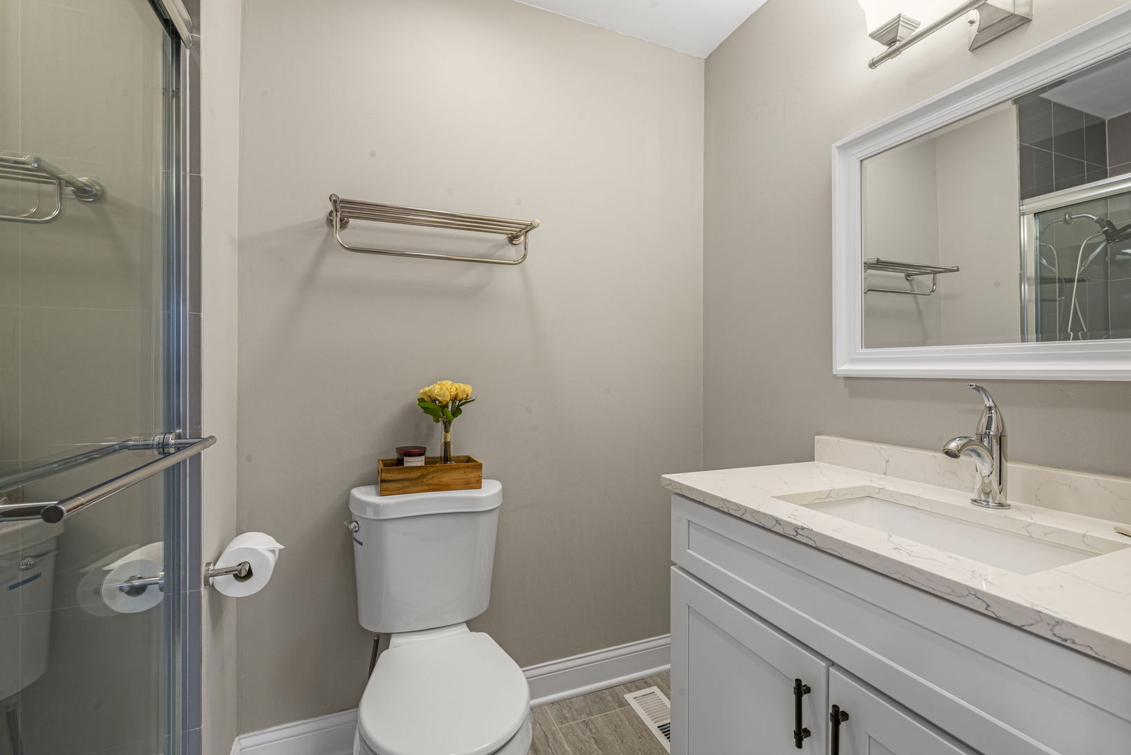 1890 Shorewood Drive, Hoffman Estates, IL 60192