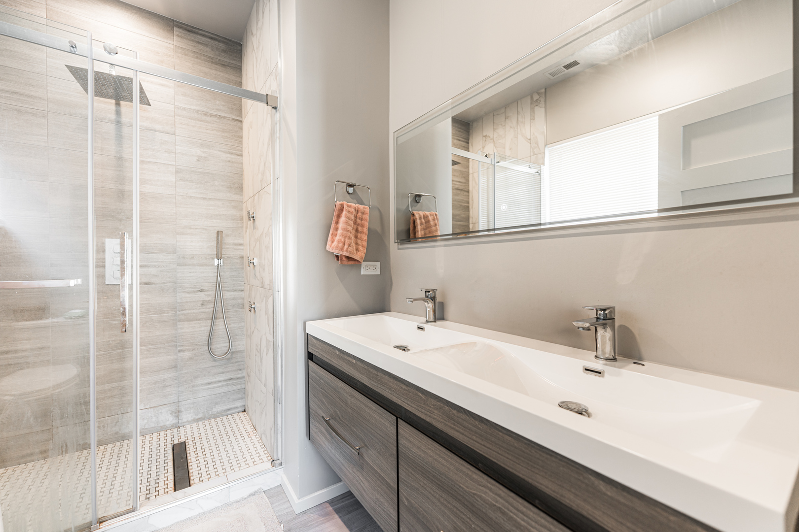 2108 W 18th Place #2, Chicago, IL 60608