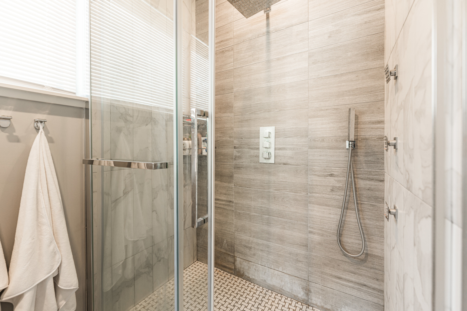 2108 W 18th Place #2, Chicago, IL 60608