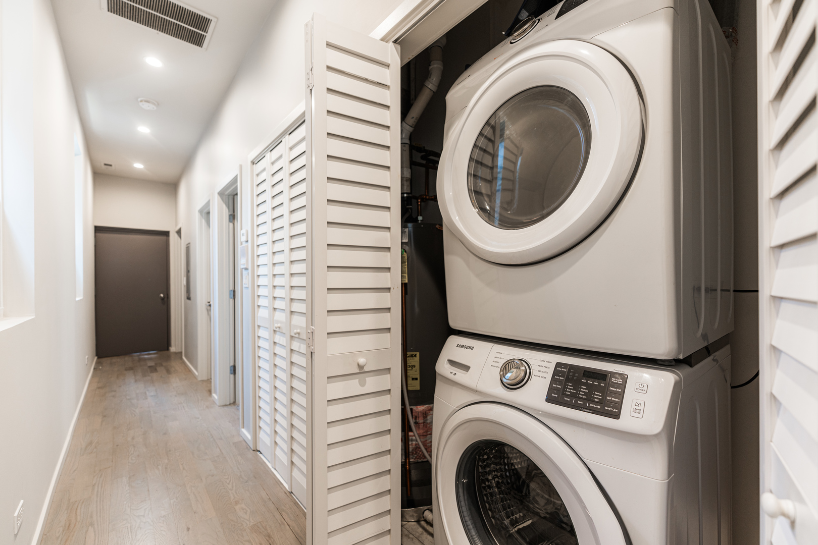 2108 W 18th Place #2, Chicago, IL 60608