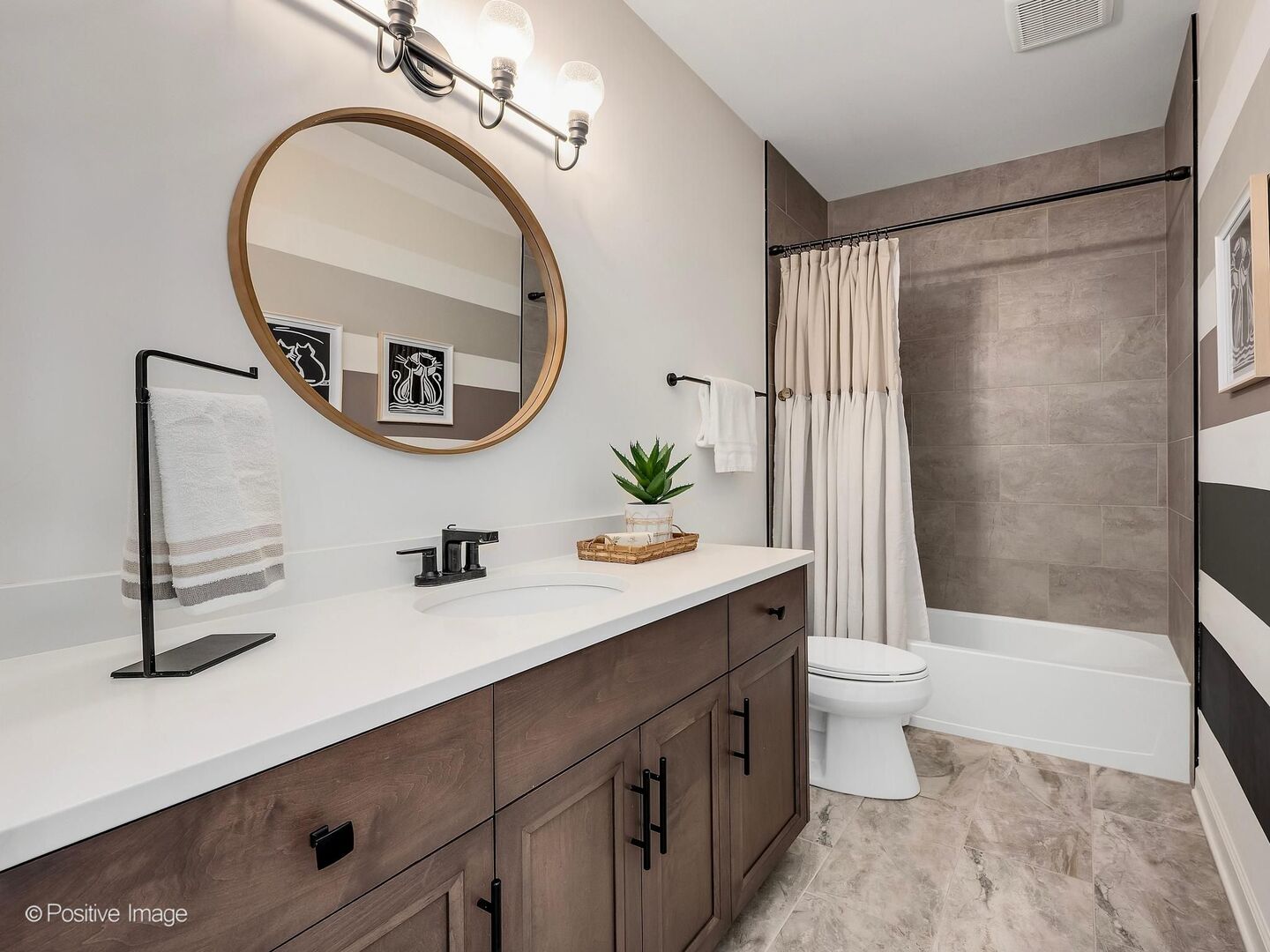 1415 Notting Hill Drive, Lemont, IL 60439