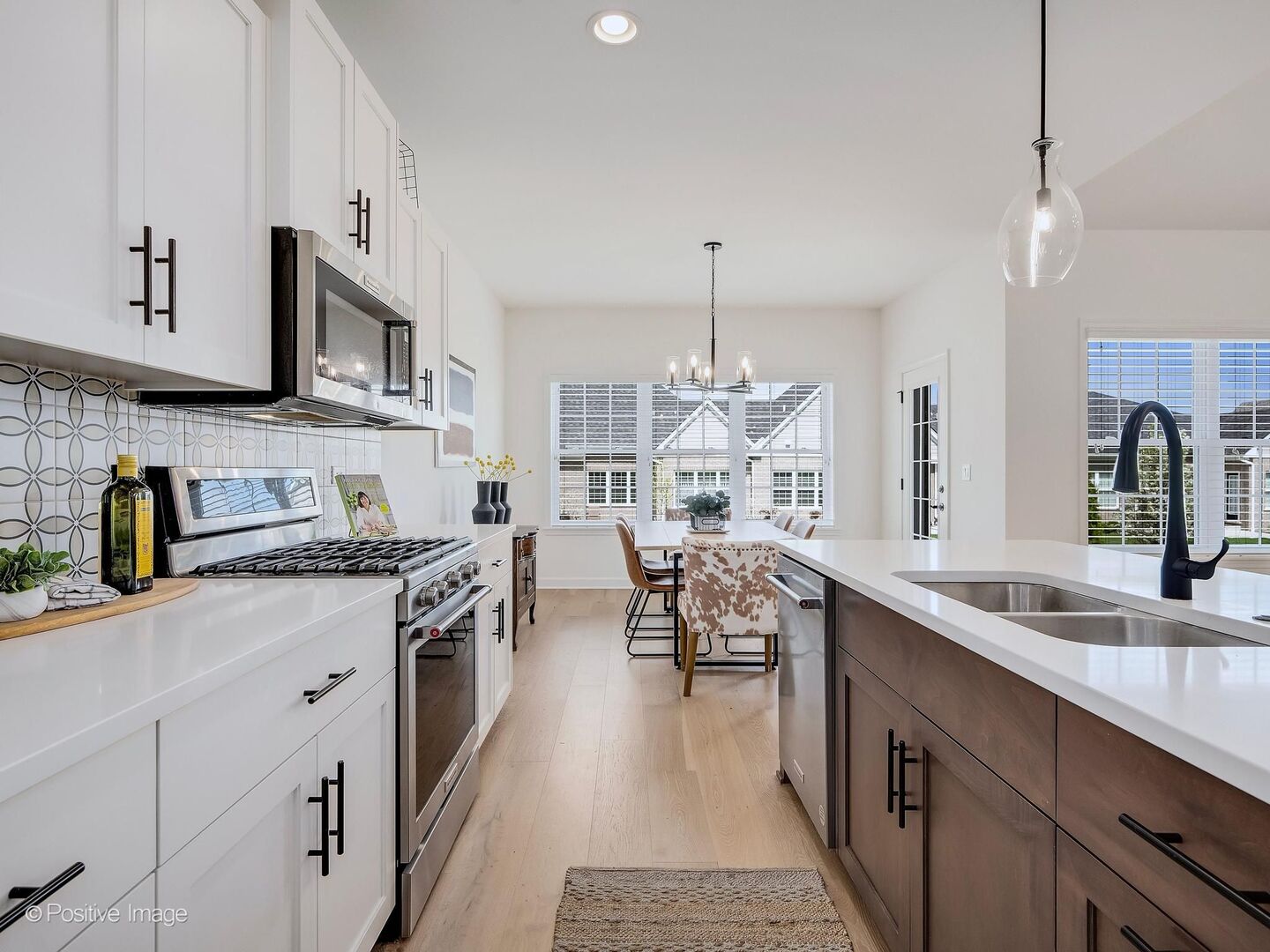 1415 Notting Hill Drive, Lemont, IL 60439