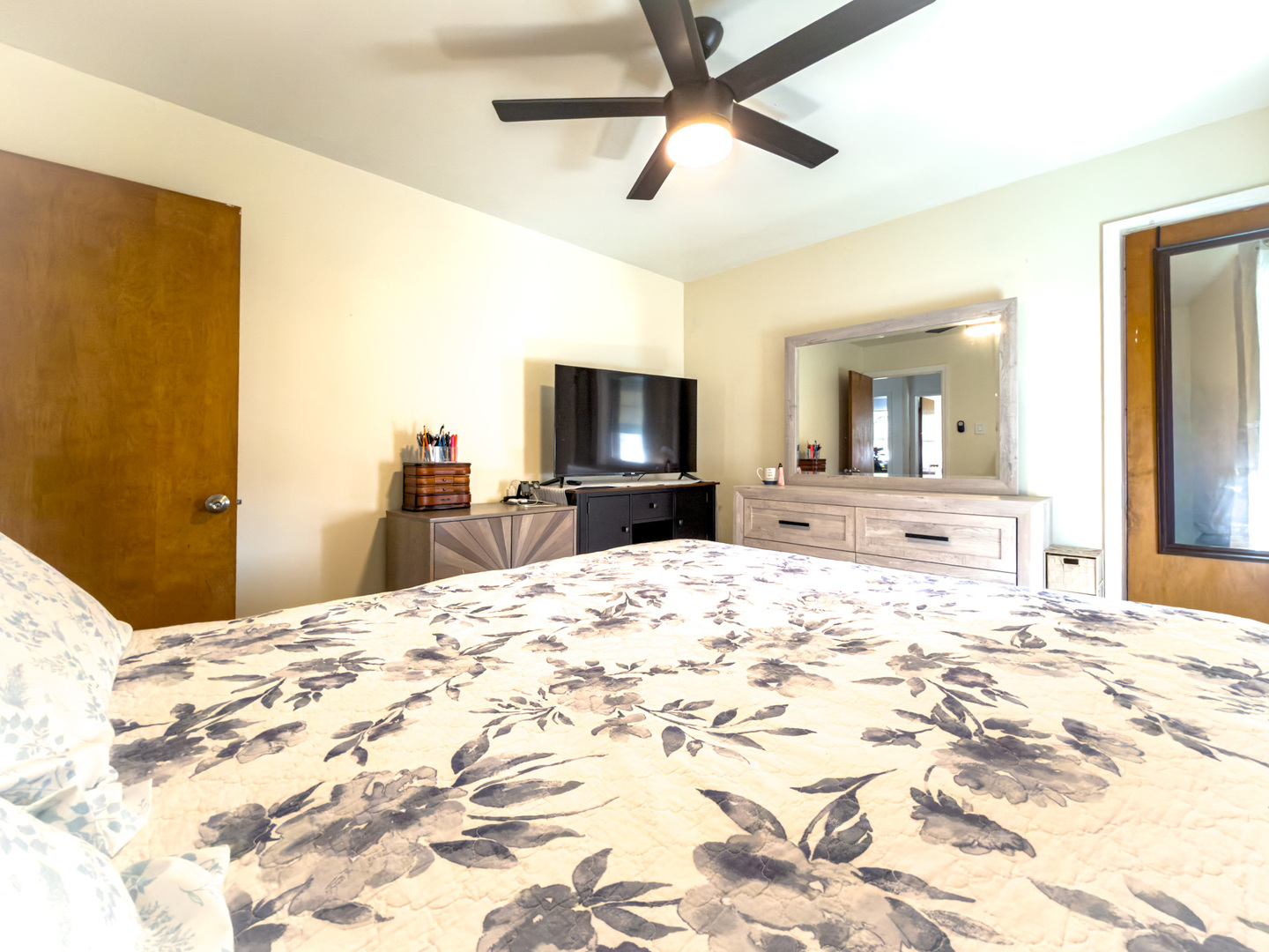 6824 S Kildare Avenue, Chicago, IL 60629