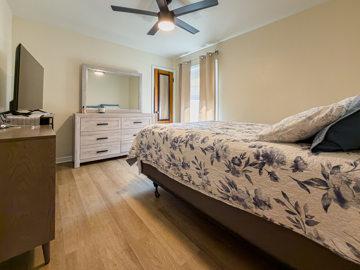 6824 S Kildare Avenue, Chicago, IL 60629