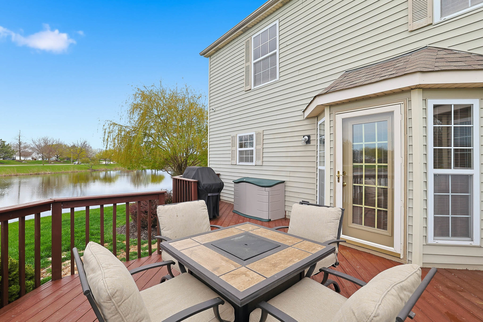 2300 Wesmere Lakes Drive, Plainfield, IL 60586