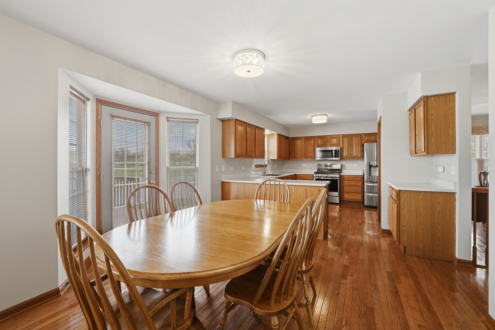 2300 Wesmere Lakes Drive, Plainfield, IL 60586