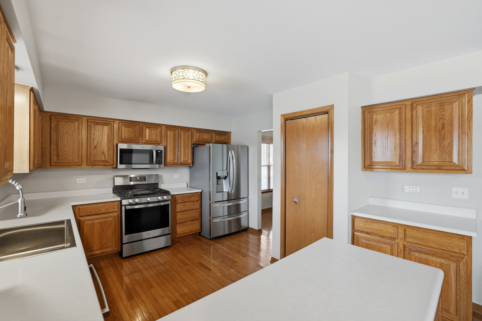 2300 Wesmere Lakes Drive, Plainfield, IL 60586