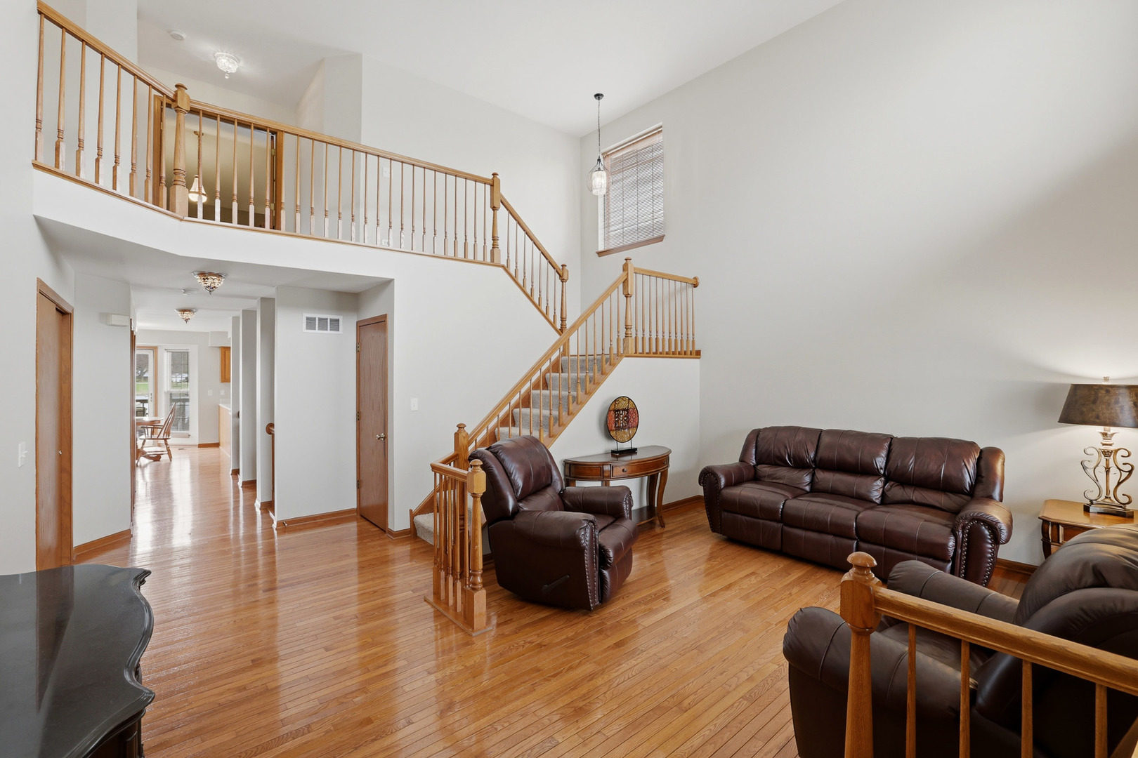 2300 Wesmere Lakes Drive, Plainfield, IL 60586