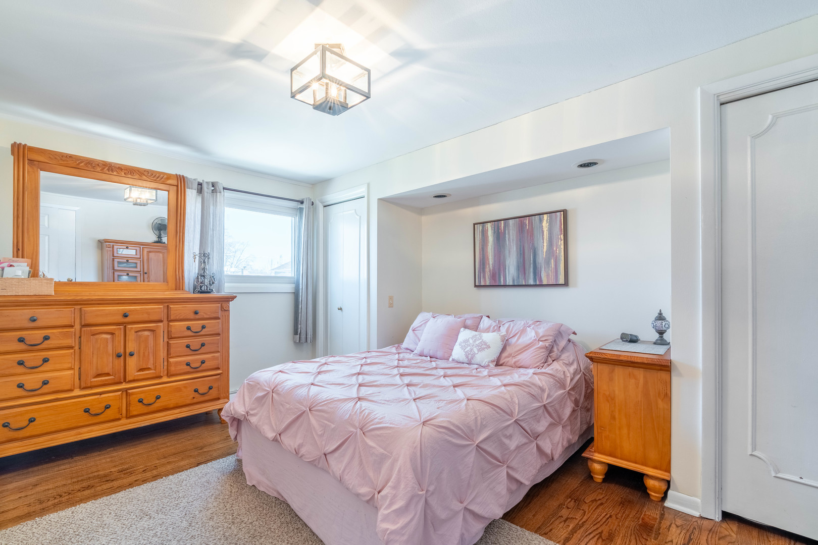 7528 Churchill Street, Morton Grove, IL 60053