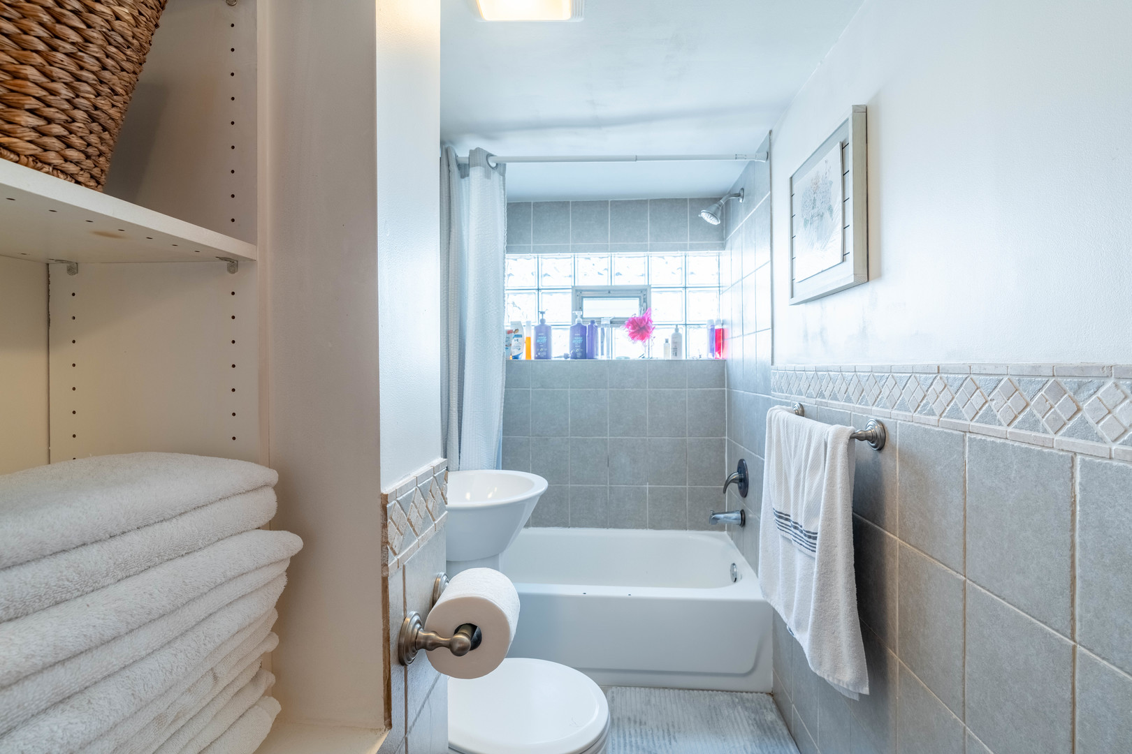 7528 Churchill Street, Morton Grove, IL 60053