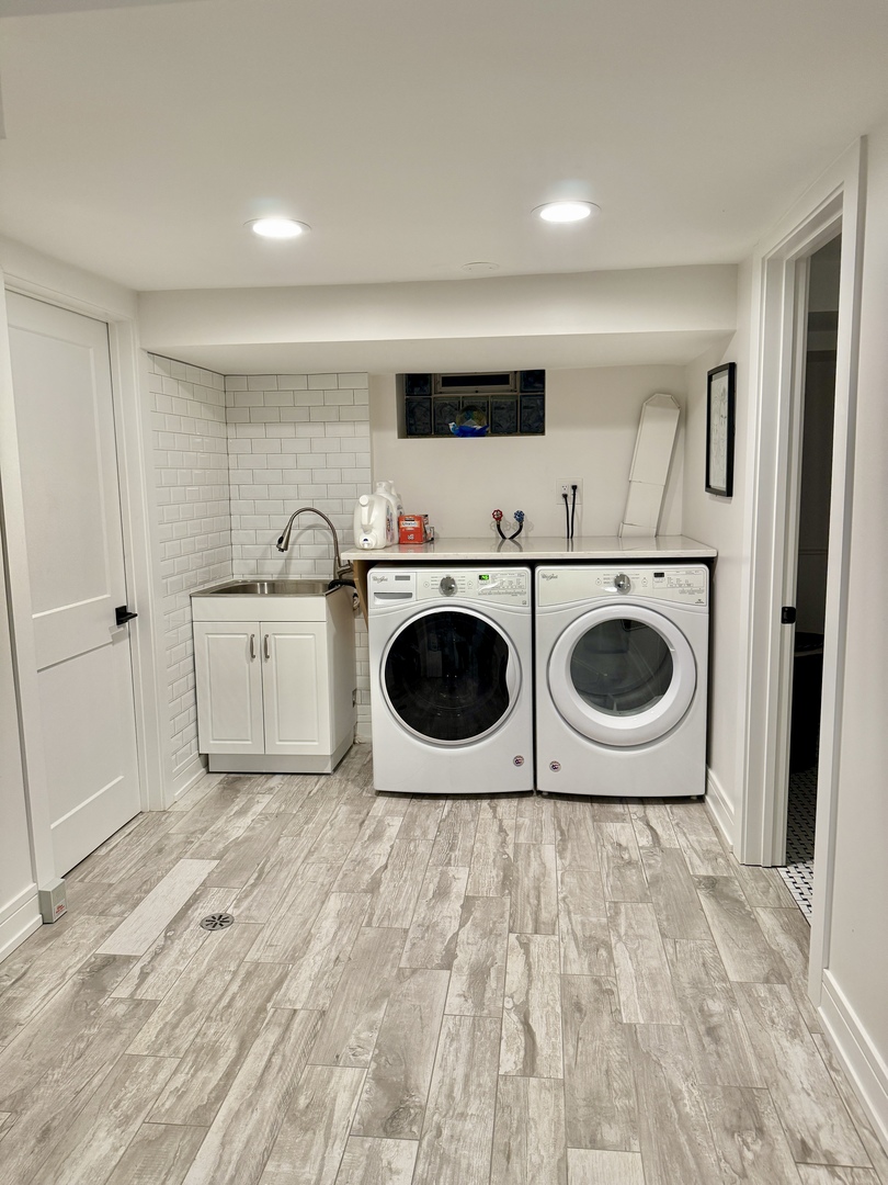 2120 N 76th Court, Elmwood Park, IL 60707