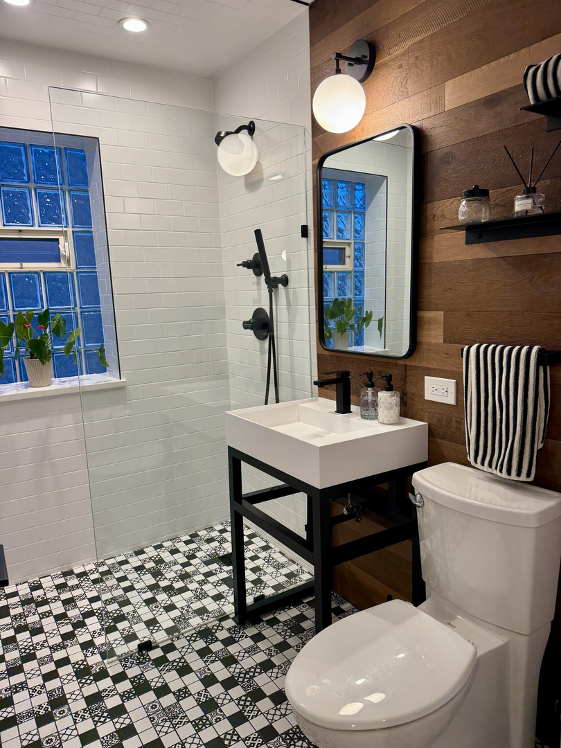 2120 N 76th Court, Elmwood Park, IL 60707