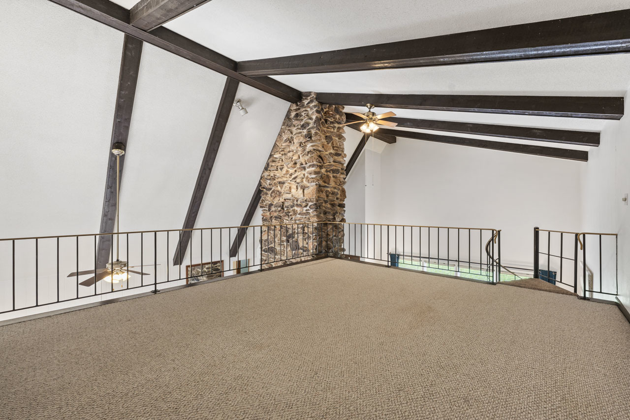 1033 Blackburn Street, Gurnee, IL 60031