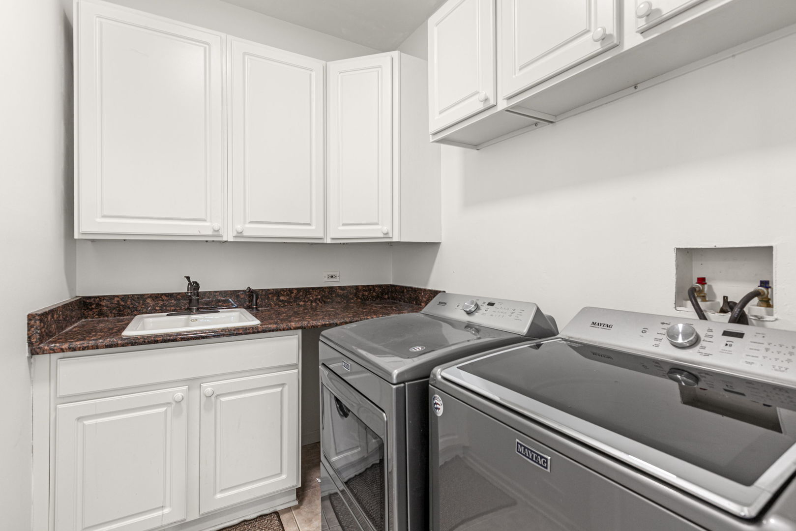 190 Wood Street, Inverness, IL 60010