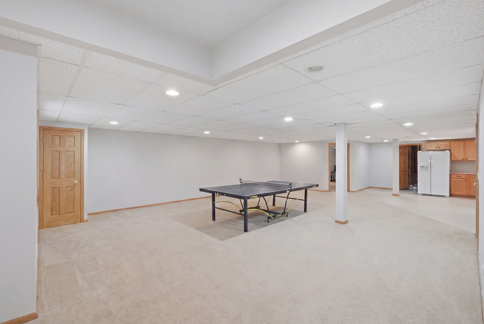 1007 Peregrine Way, Hampshire, IL 60140